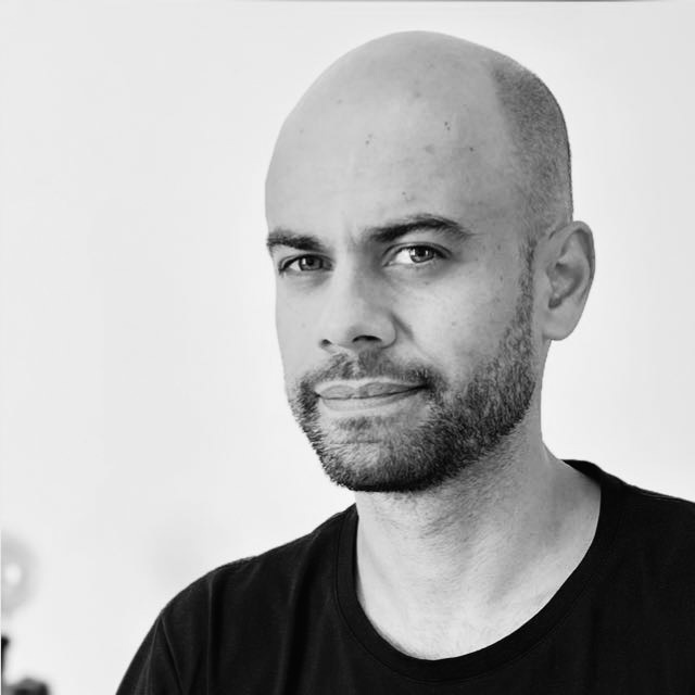 Retrato em preto e branco de Thiago Krautz
